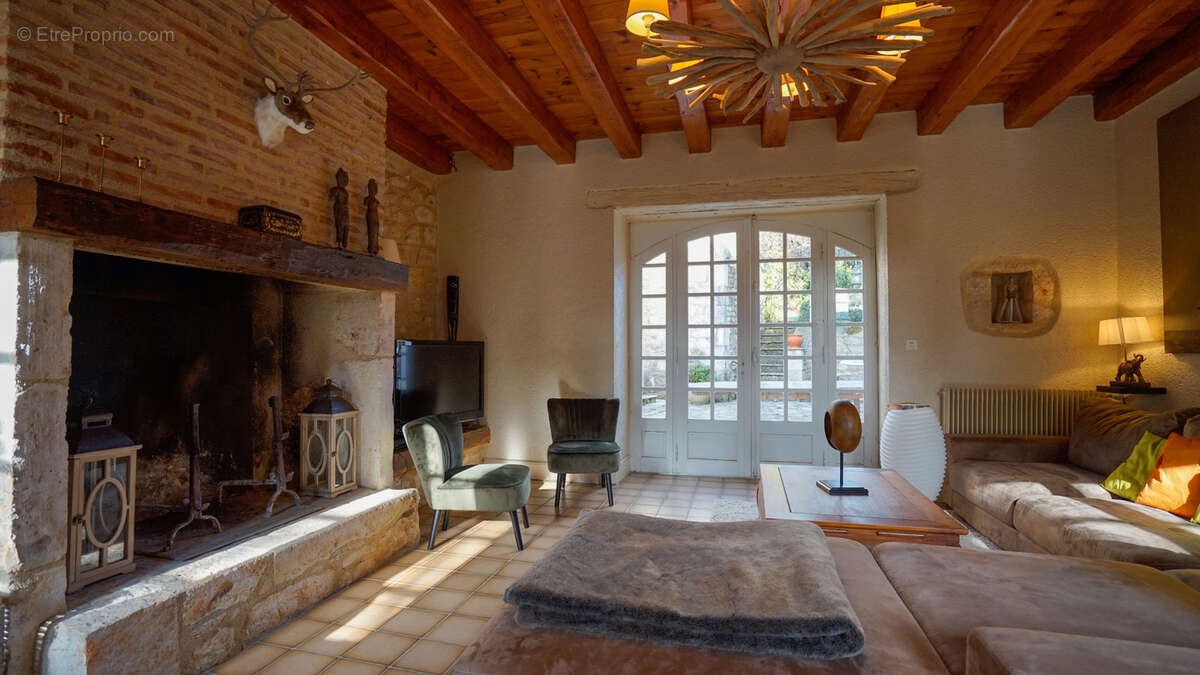 Maison à SAUZET