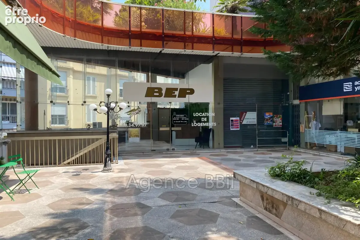 Commerce 22 m² à Antibes  - photo 2