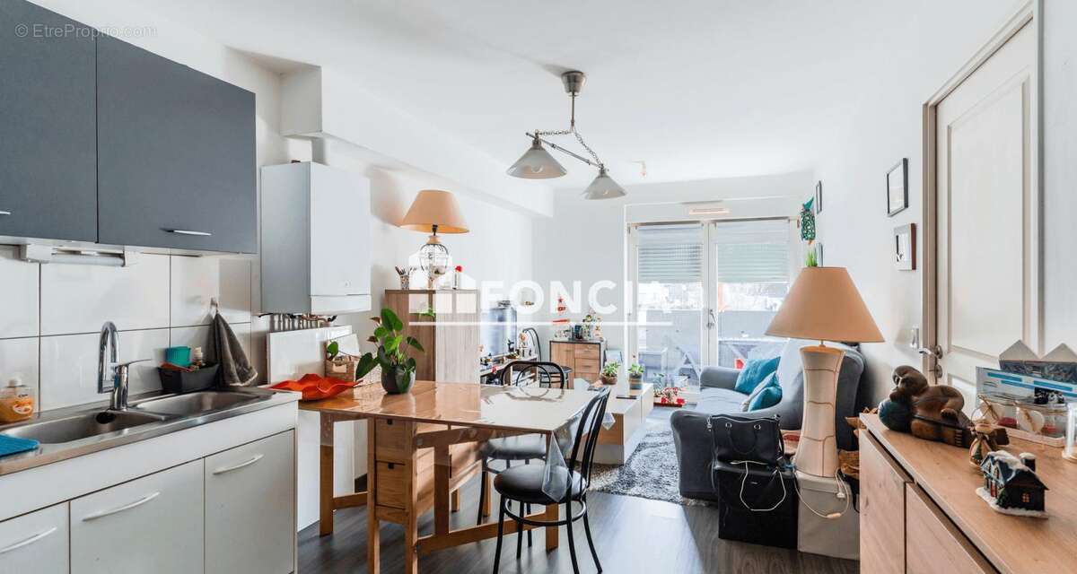 Appartement à SCY-CHAZELLES