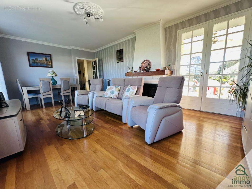 Maison à CHATEAUNEUF-SUR-CHARENTE