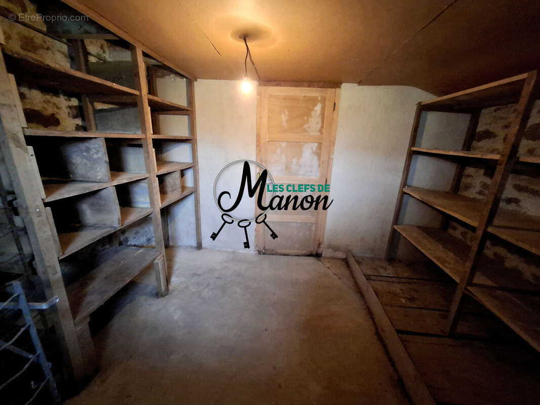 Maison à SAINT-SORNIN-LEULAC