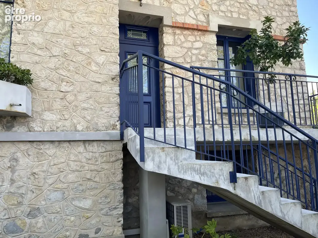 Superbe maison de Maître sur 600m2 de terrain - photo 16