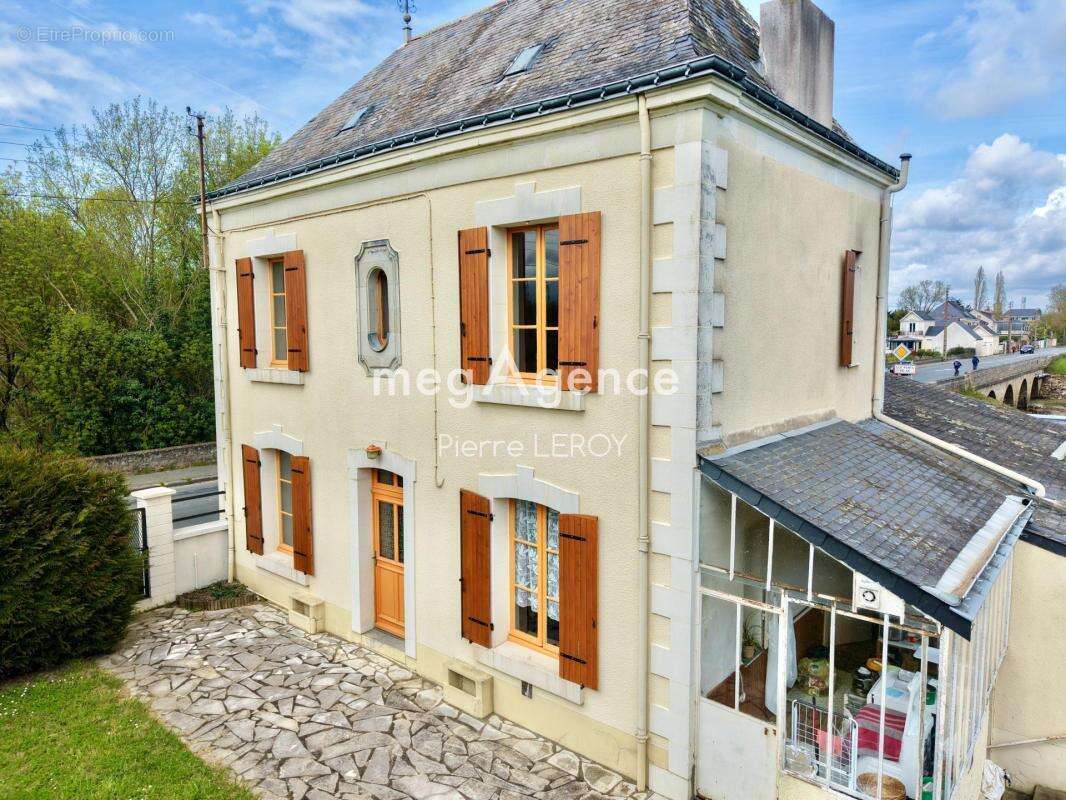 Maison à LES PONTS-DE-CE