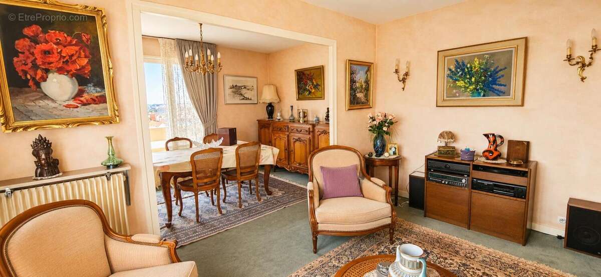 Bel appartement lumineux au 6ème étage avec ascenseur, offra - photo 2