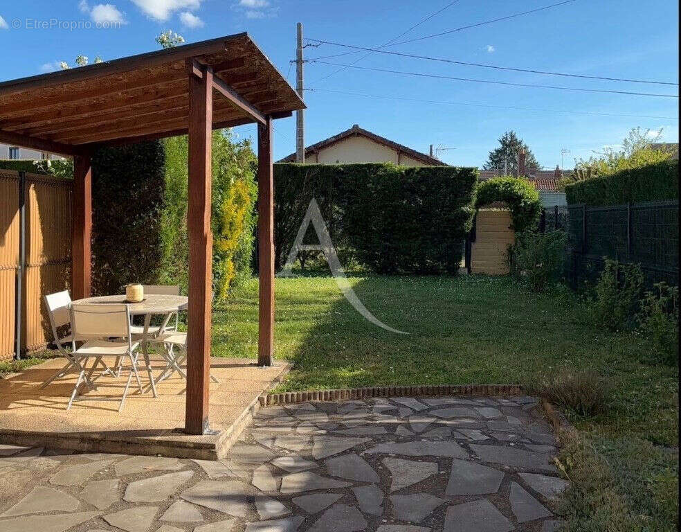 Appartement à FOURCHAMBAULT