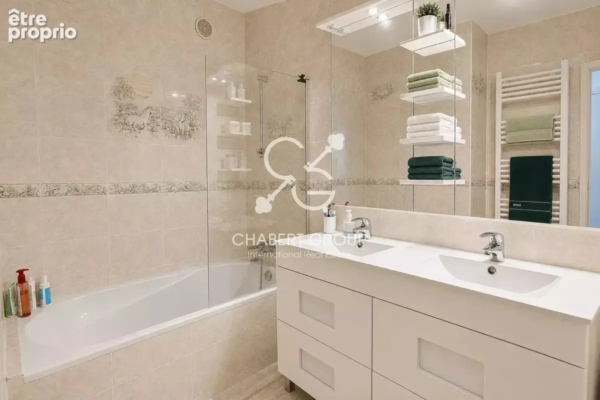 Exclusivité - villefranche-sur-mer – port de la darse - appartement – 4 pièces – 82 m² – terrasse – parking – cave - photo 6