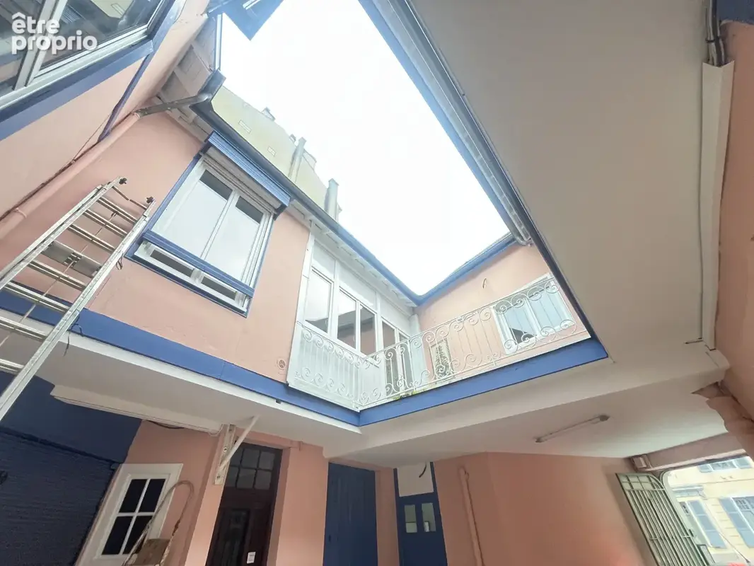 Immeuble de rapport mixte - habitation & commerces - fort potentiel - photo 5