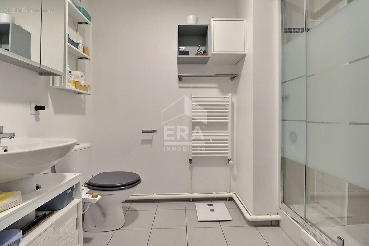 Appartement à AUBERVILLIERS
