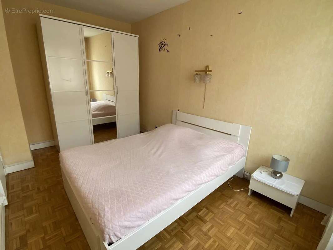 Appartement à MONTROUGE