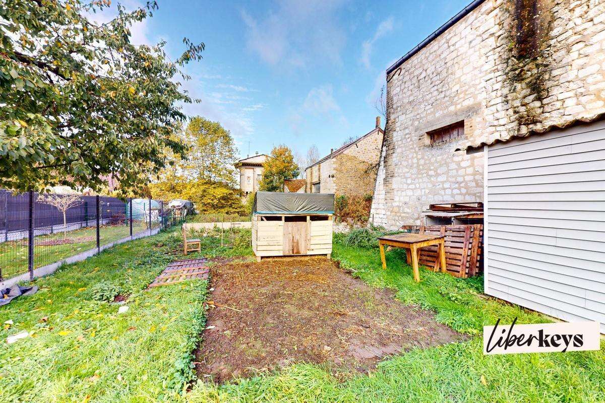 Maison à NEUFCHATEL-SUR-AISNE