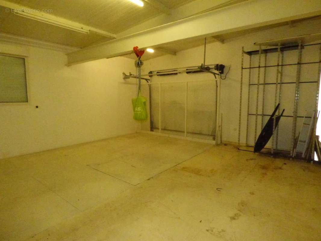 Commerce à CORBREUSE