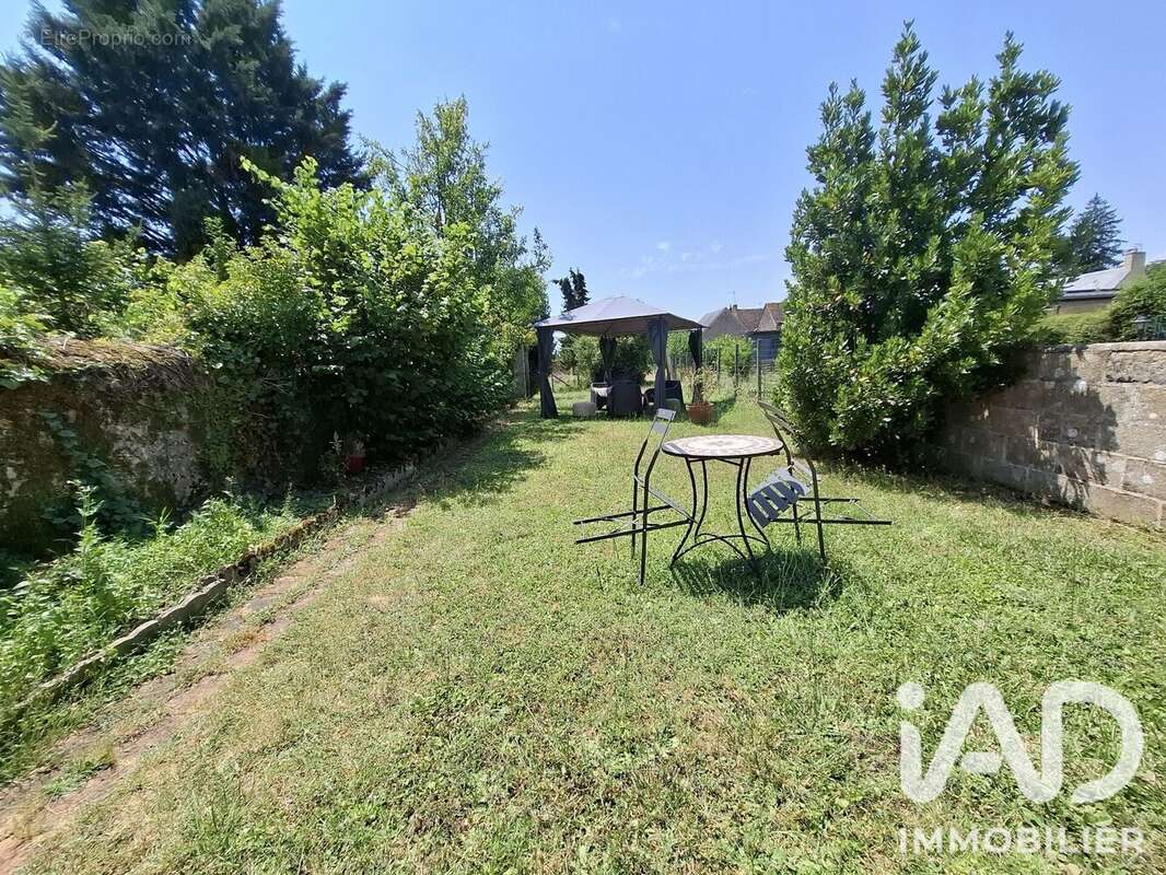 Maison 89 m² à Conlie  - photo 4