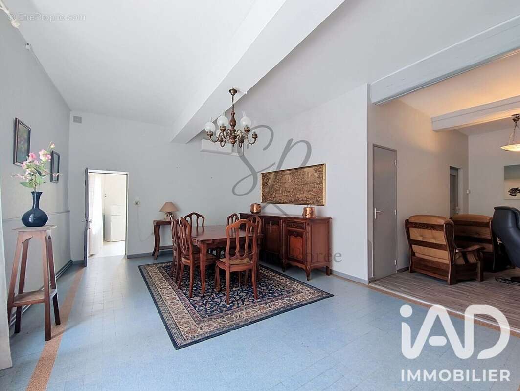 Maison 144 m² à Grisolles  - photo 4