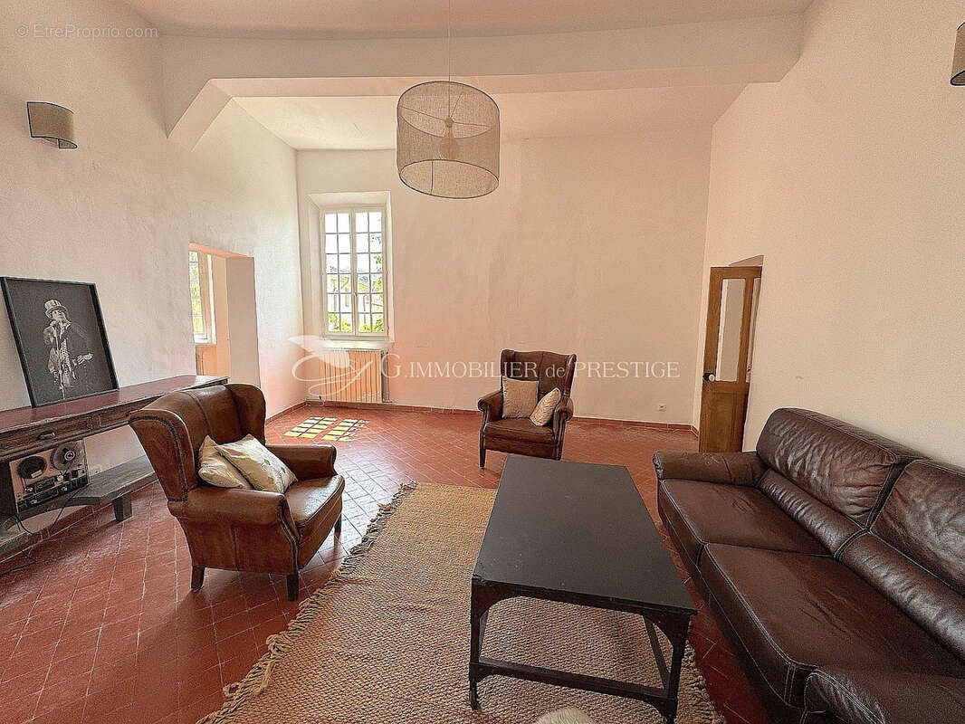 Maison à MALEMORT-DU-COMTAT