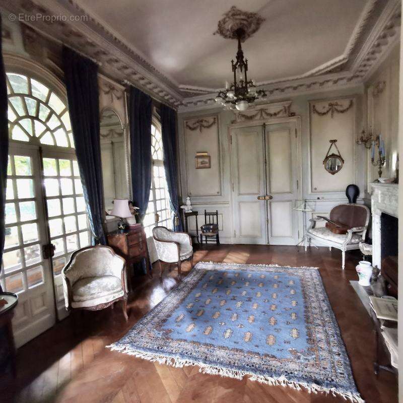 Maison à CUY-SAINT-FIACRE