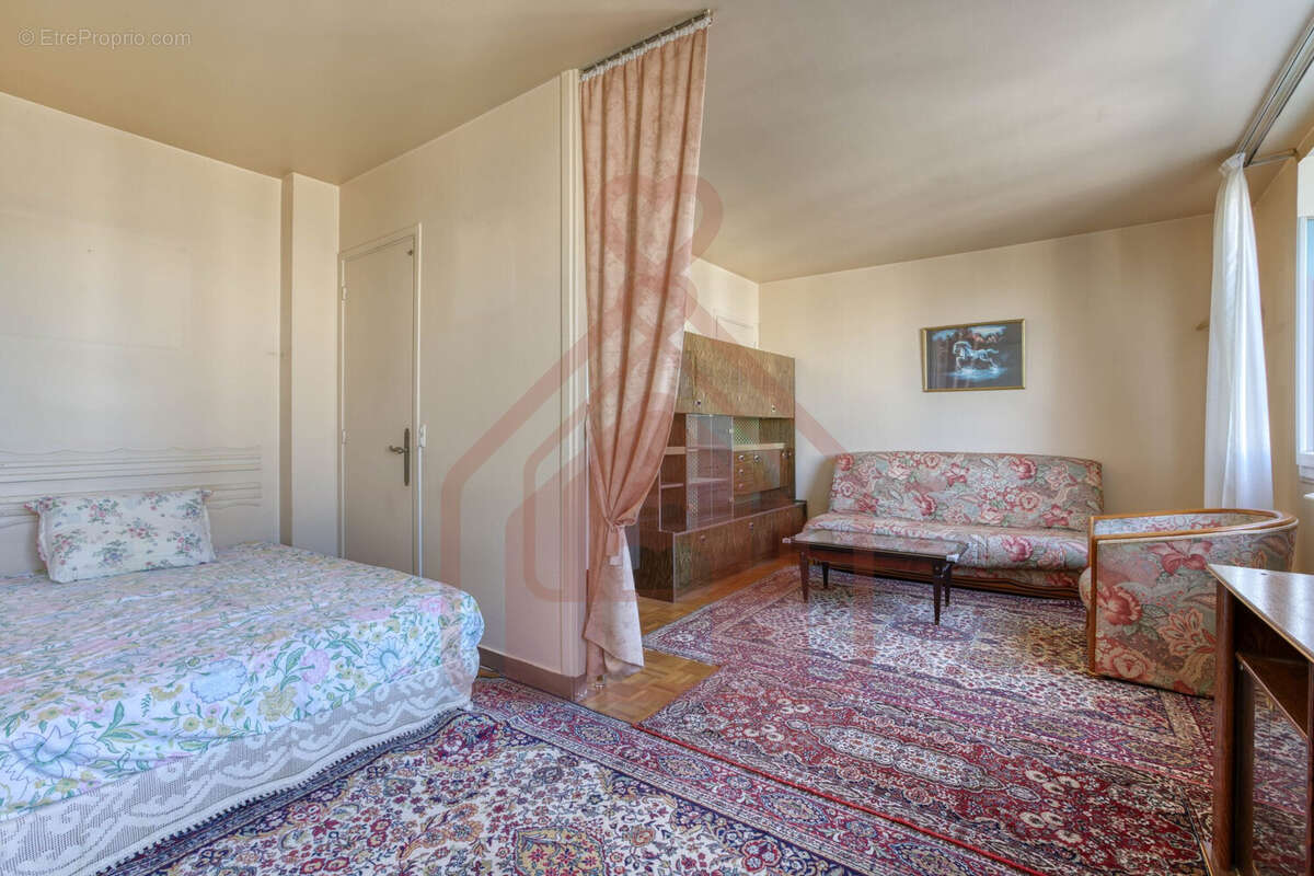 Appartement à IVRY-SUR-SEINE