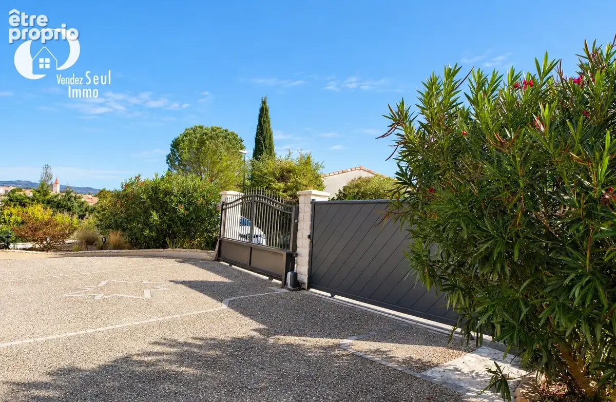 Villeneuve-de-Berg - Maison plain-pied - 99m2 - 4 Pièces - 1202m2 - photo 19