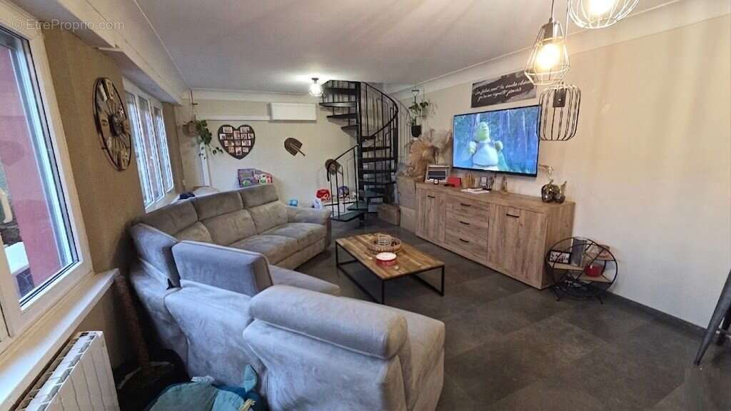 Maison à DANNEMARIE