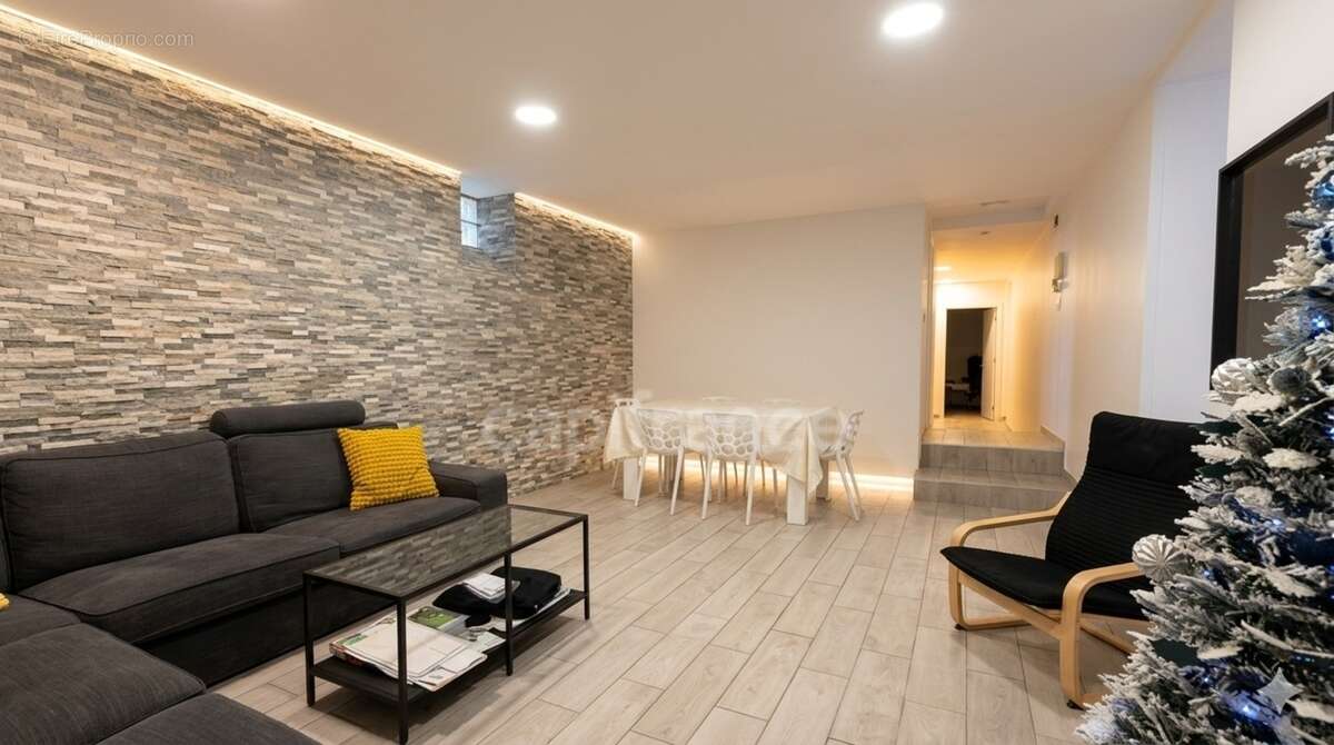 Un grand Souplex de 5 pièces (100 m2) + jardin privative de 200m2 au cœur de  MONTMORENCY (95) - photo 14