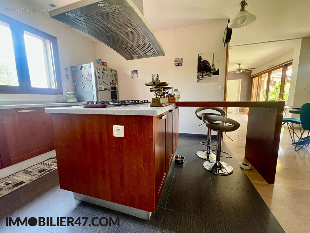 Villa de plain pied avec local professionnel - photo 6