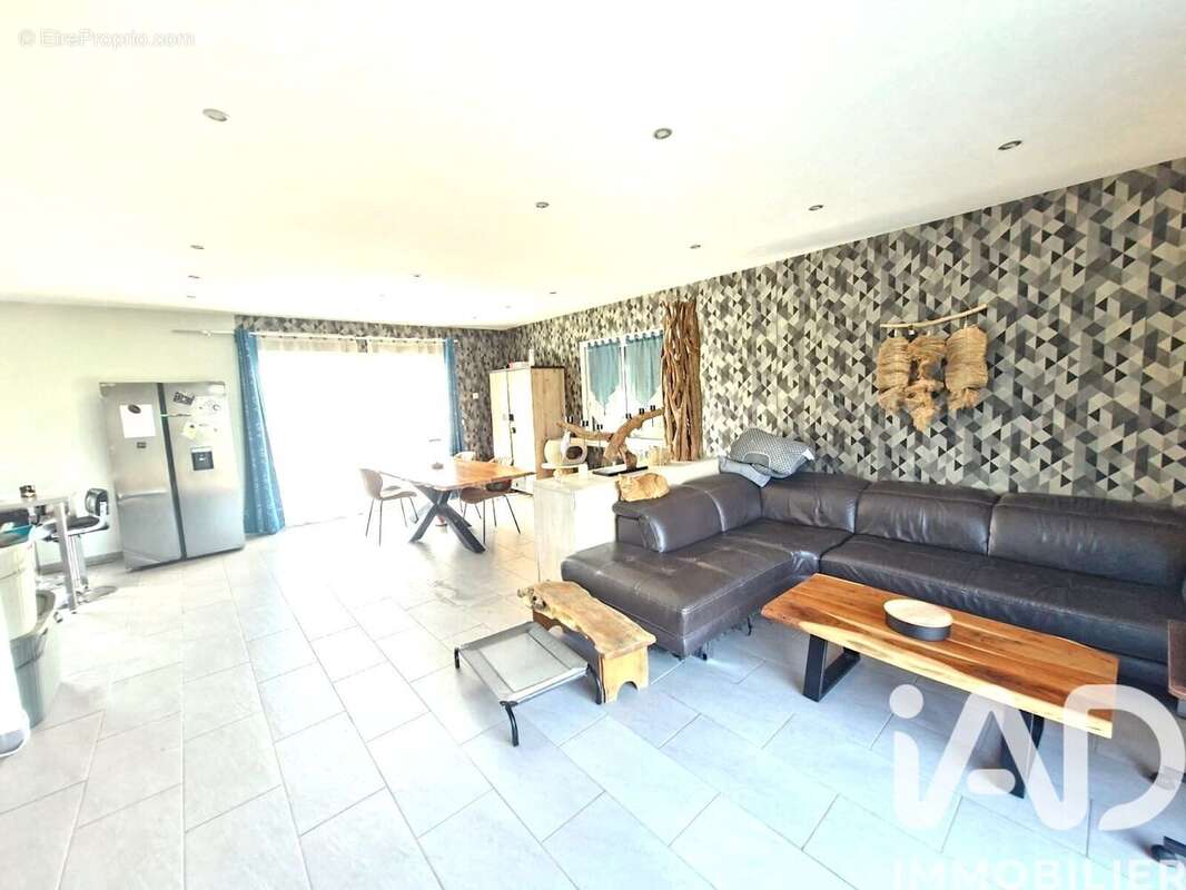 Photo 4 - Maison à CORQUILLEROY