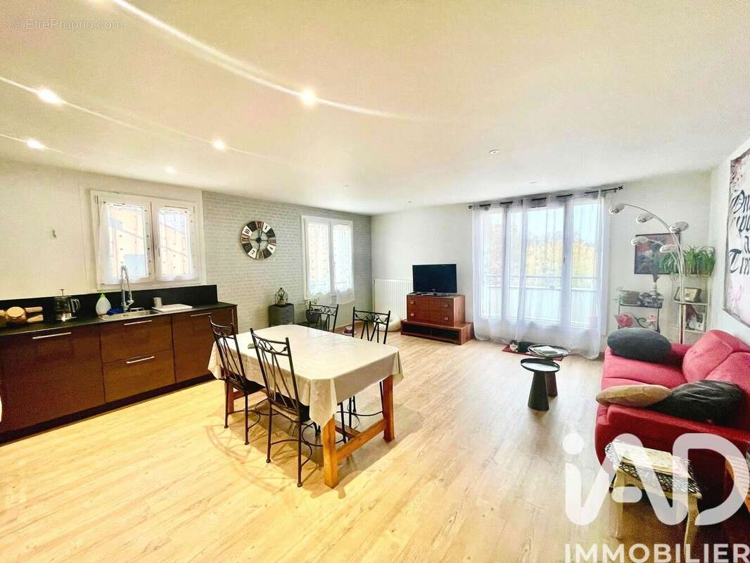 Photo 2 - Appartement à ERAGNY