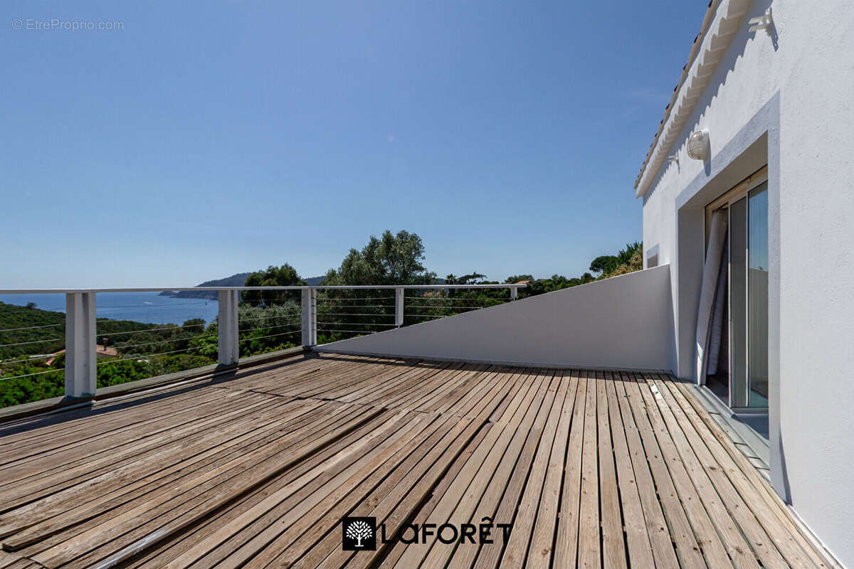 Maison à HYERES