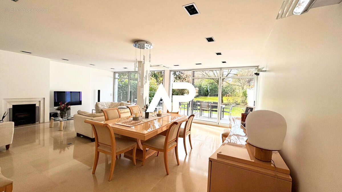 Maison à ENGHIEN-LES-BAINS