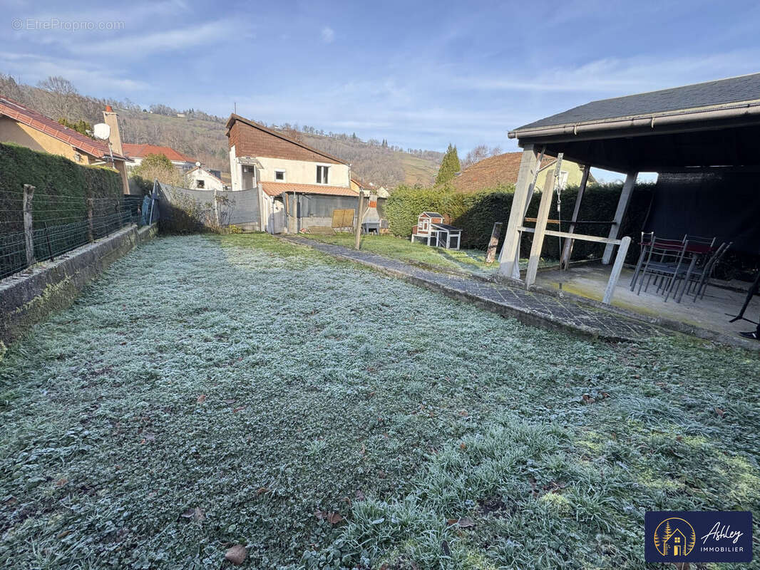 Maison 3 pièces CHAMPAGNAC - Maison à CHAMPAGNAC