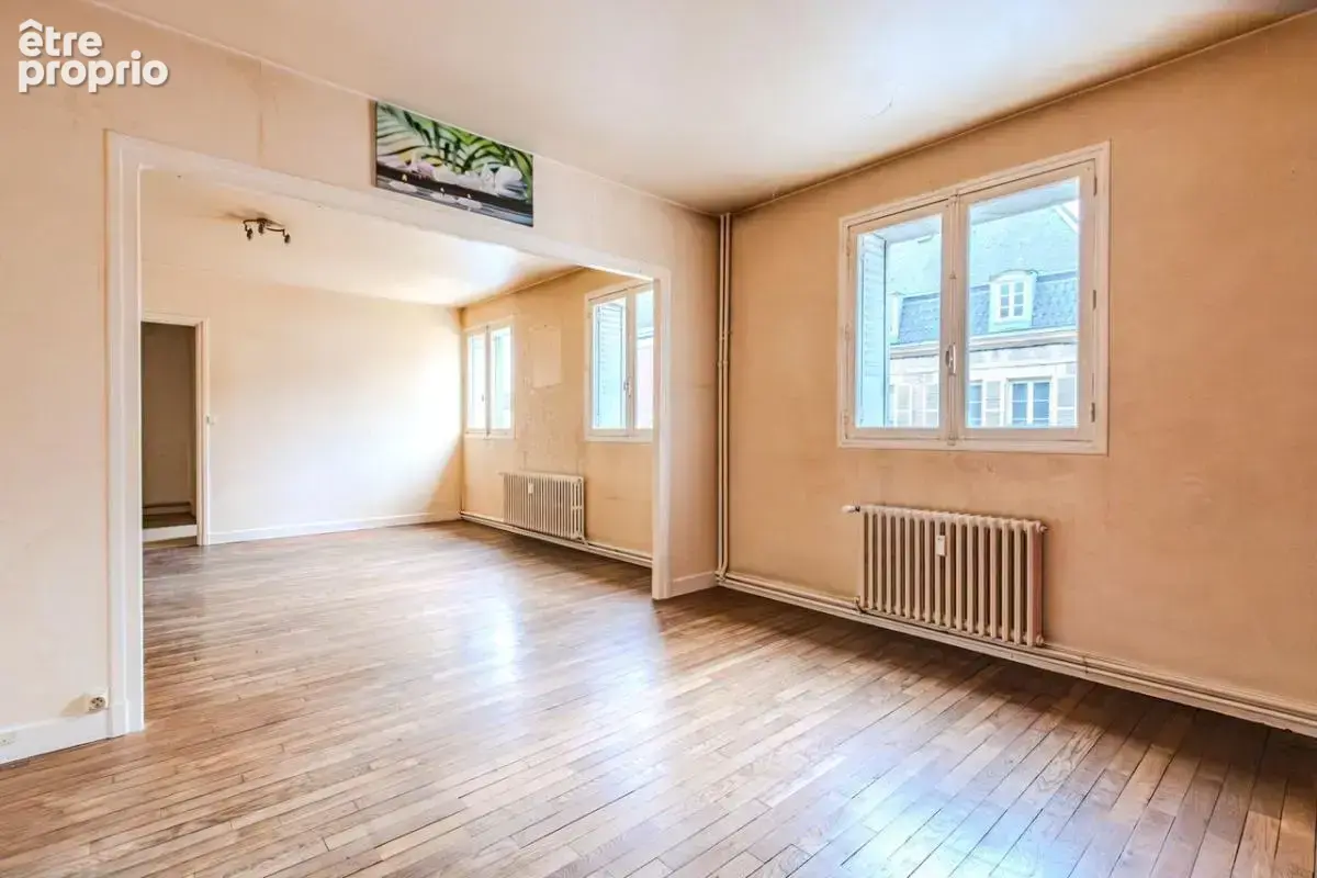 Appartement 4 pièces centre ville Vouziers 83 m2 - photo 2