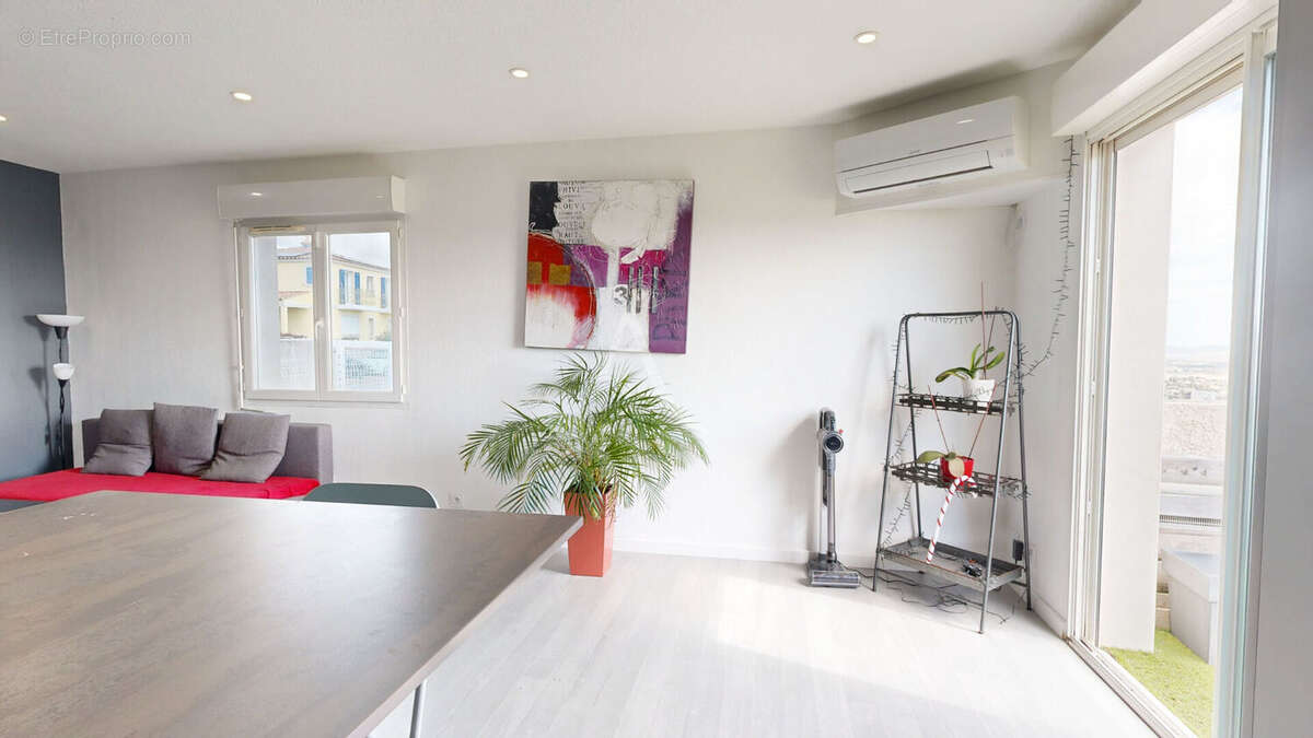Maison-Appartement de 105m² avec vue incroyable - GARAGE + DOUBLE TERRASSE ! - photo 4
