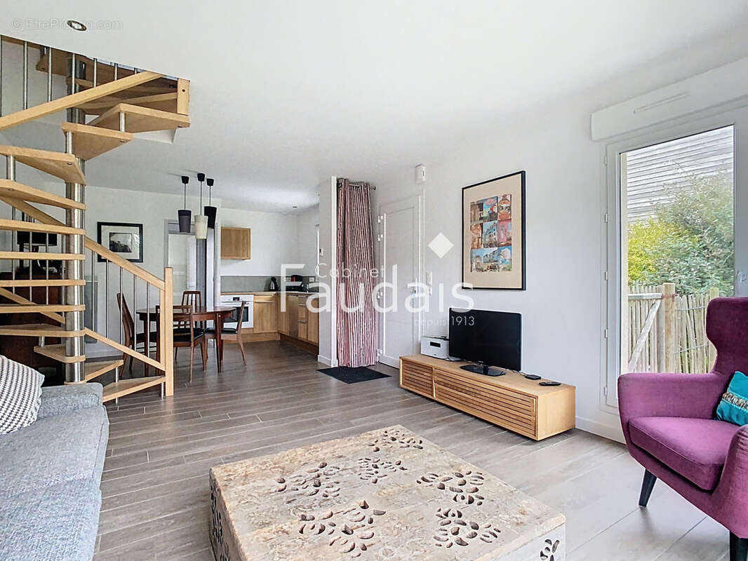 Appartement à BARNEVILLE-CARTERET