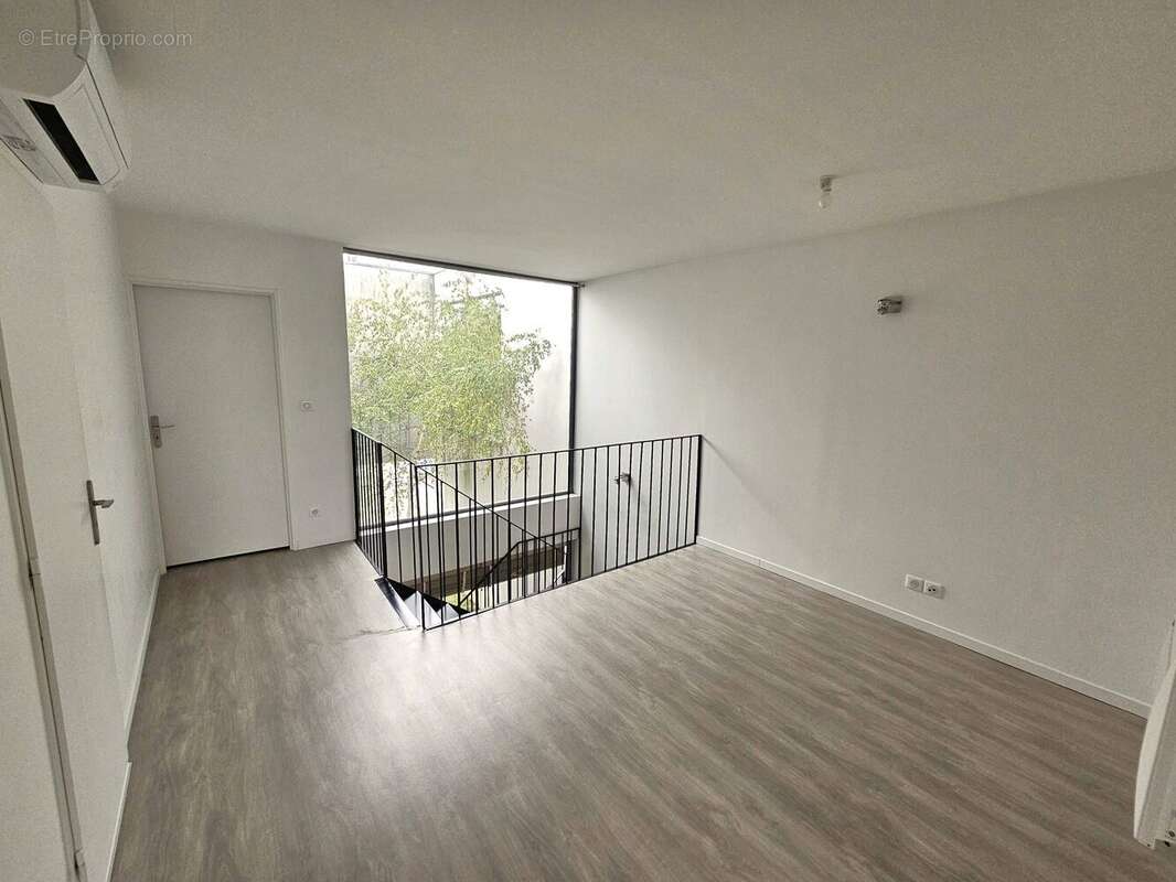 Maison 99 m² à Pessac  - photo 4