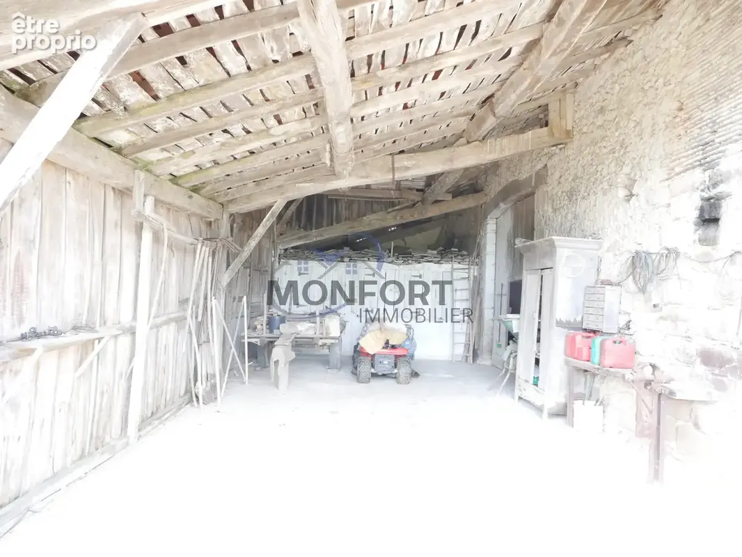Ferme en pierre à rénover   dépendances, 1,5 ha de terrain et vue panoramique   idéal gîtes ou chambres d’hôte - photo 10