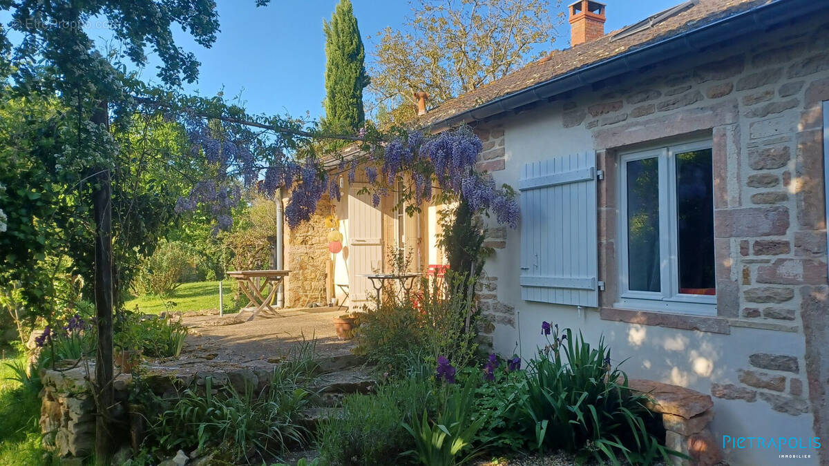Maison à LA GENETE