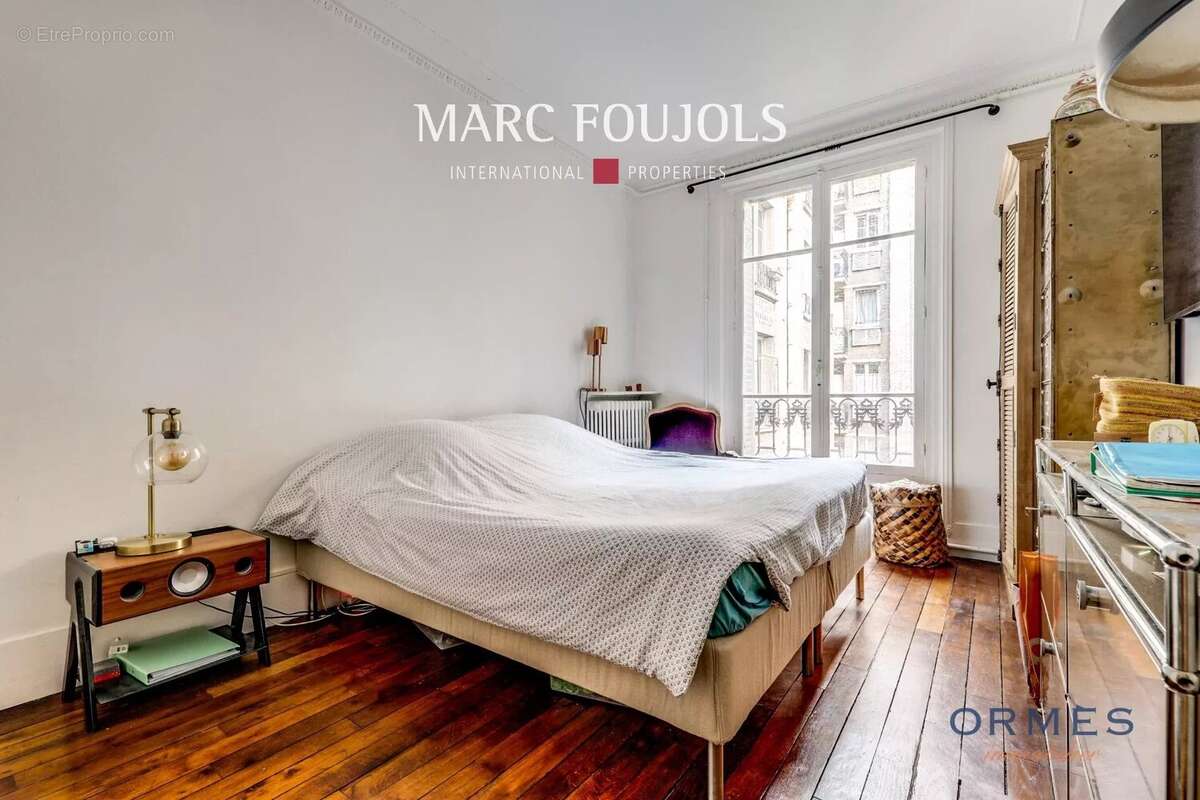 Appartement à PARIS-15E