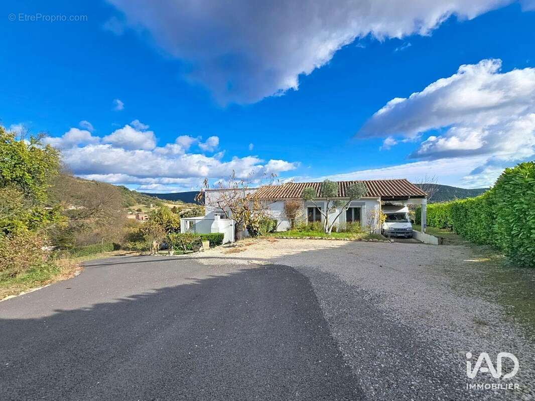 Maison 132 m² à Taussac-La-Billiere  - photo 2