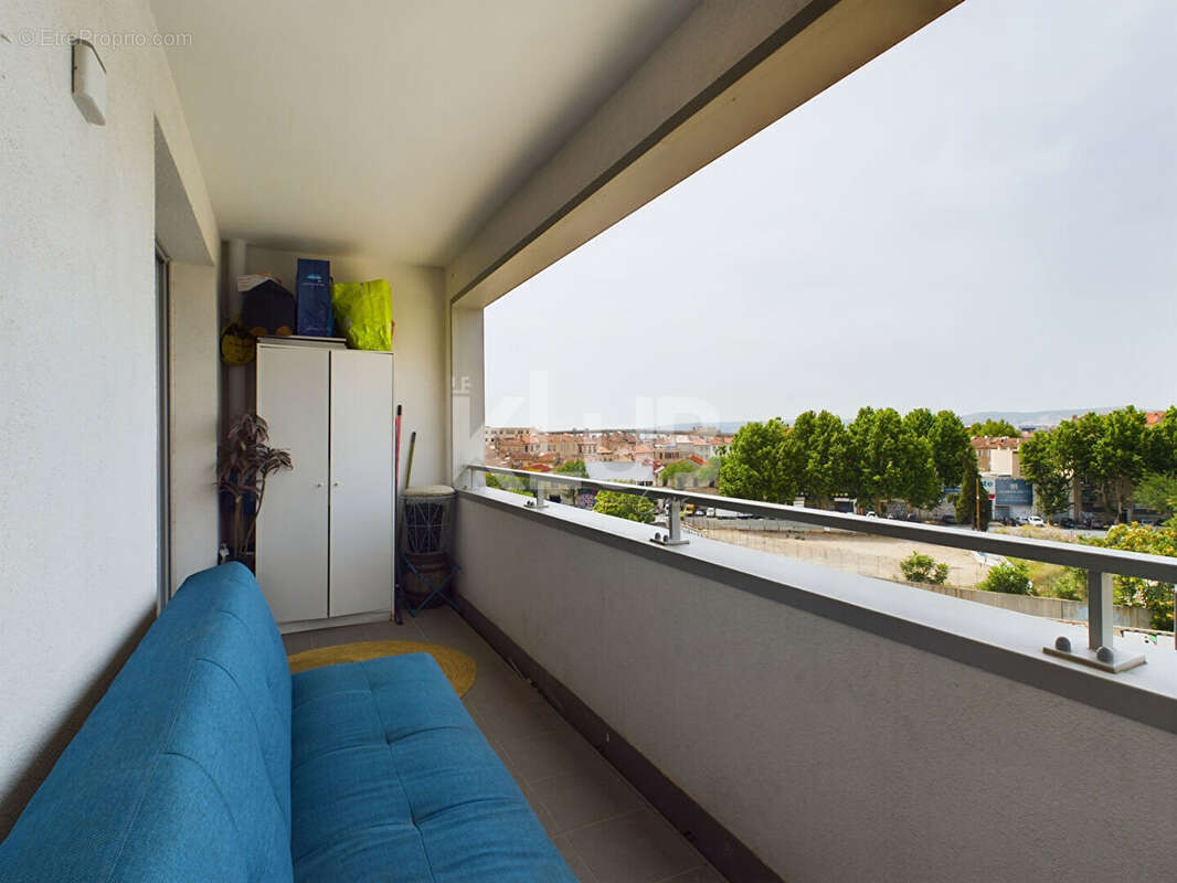 Appartement à MARSEILLE-3E
