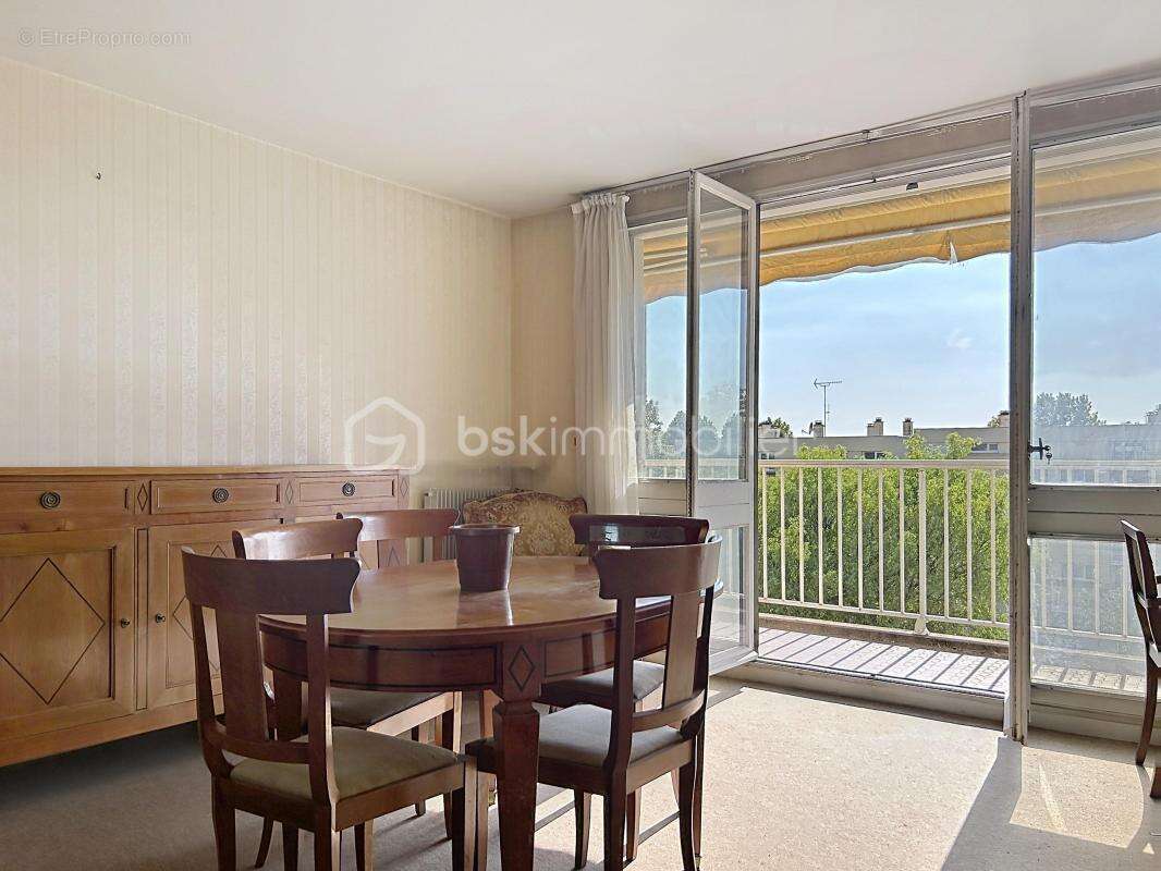 F3 de 69,23 m² avec box et cave – Une véritable opportunité - photo 8