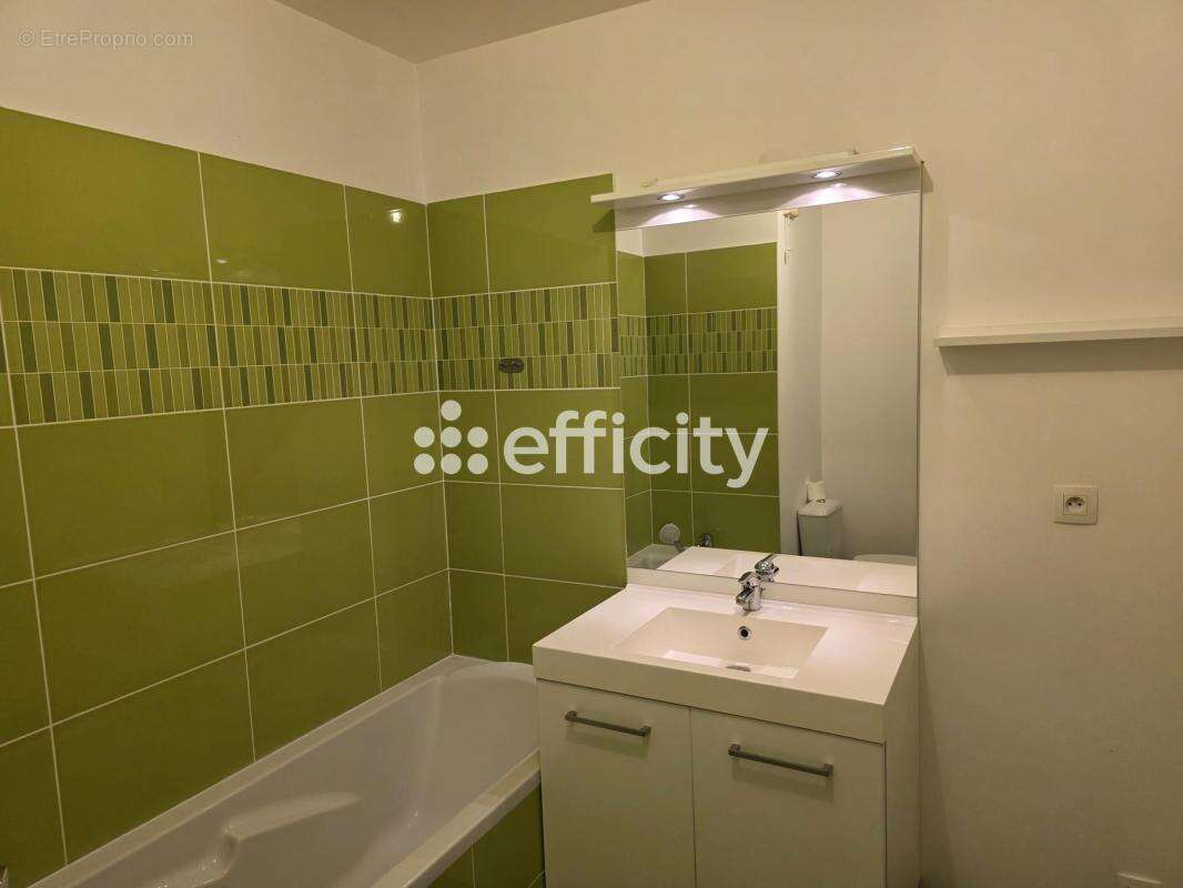 Appartement à TASSIN-LA-DEMI-LUNE