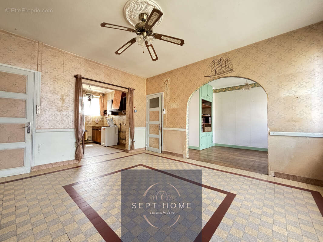 Maison évolutive - 4 pièces - 71 m2 - Centre bourg - photo 4