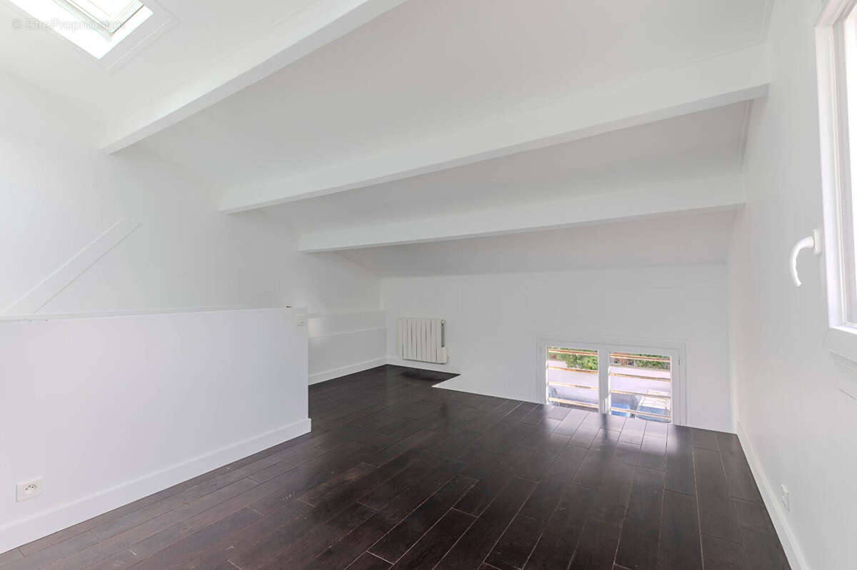 Appartement à PARIS-19E