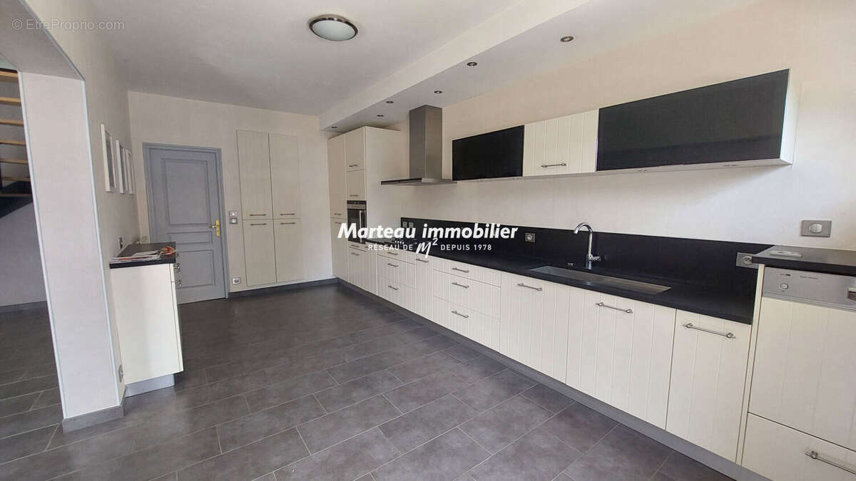 LE MANS Maison  6 pièces)148 m2 - photo 4