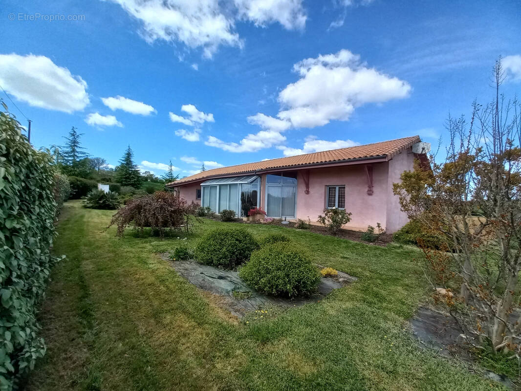 Maison à MIRANDE
