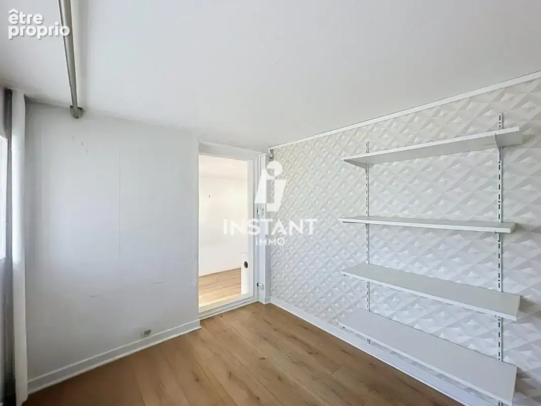 Charmant 2 pièces avec deux balcons et dressing - photo 6