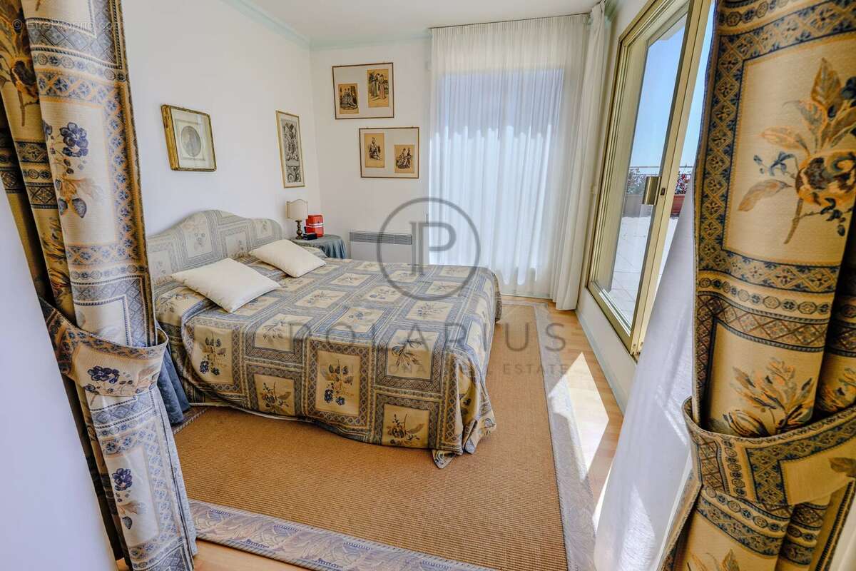 Appartement à CAP-D'AIL