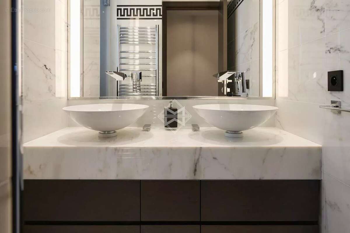 Appartement à VILLENEUVE-LOUBET