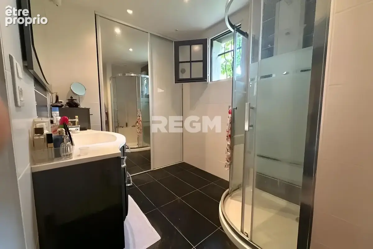 FEROLLES (45)    Maison de 175 m2/sol  7 P  5 chbr - Sous-sol complet  - Parcelle de 3 015 - photo 20