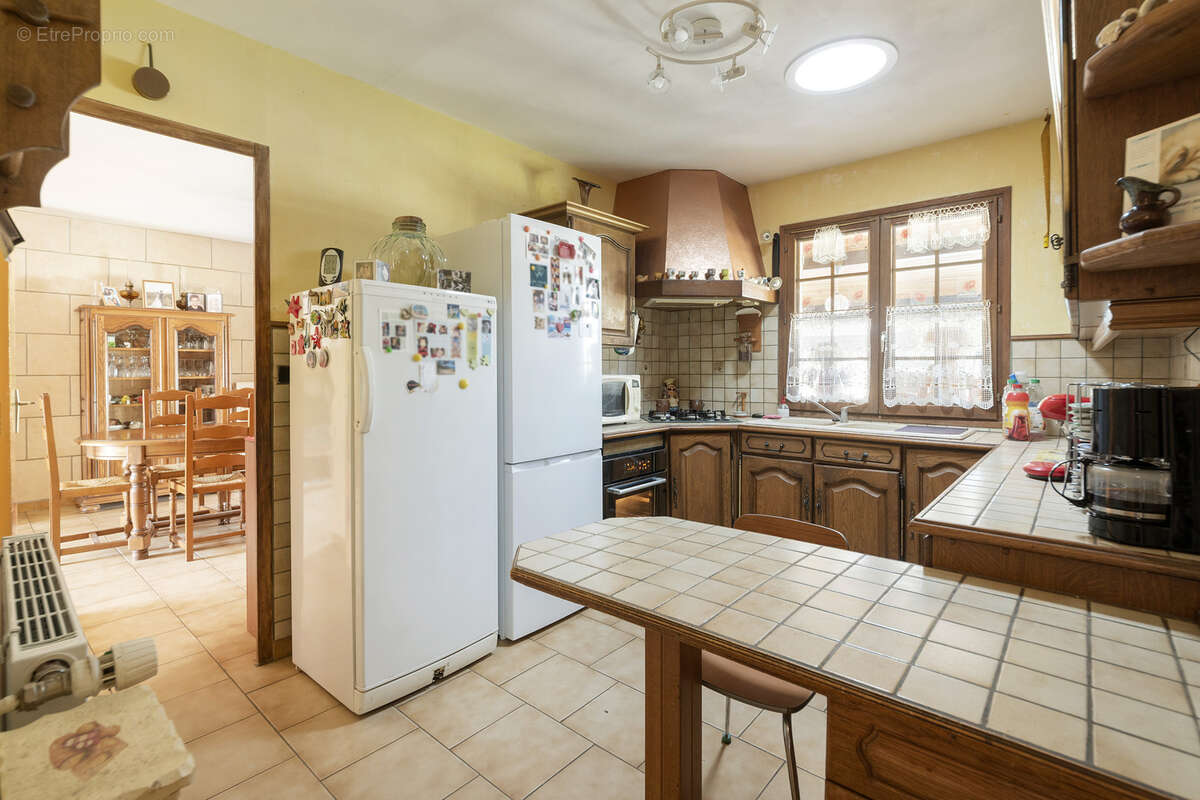 Maison à D&#039;HUISON-LONGUEVILLE