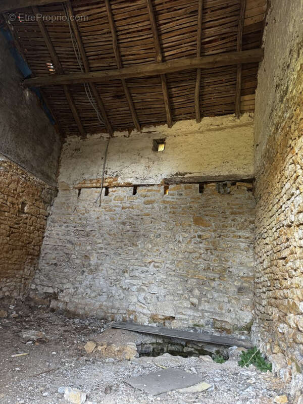 Maison à BEAULIEU-SUR-SONNETTE